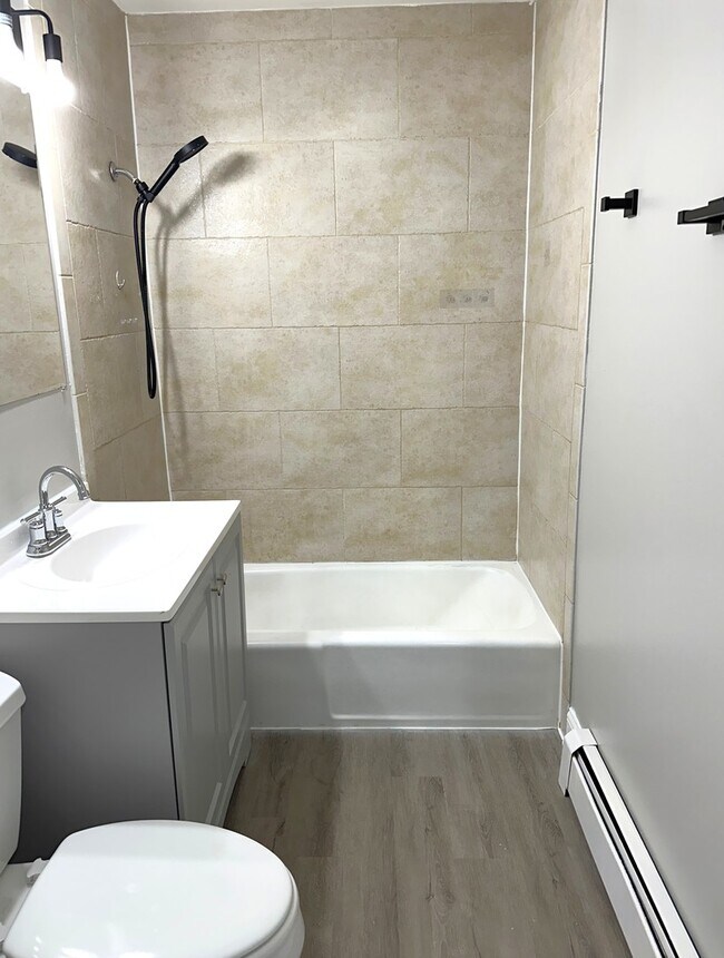 Building Photo - 8635 84th Ct