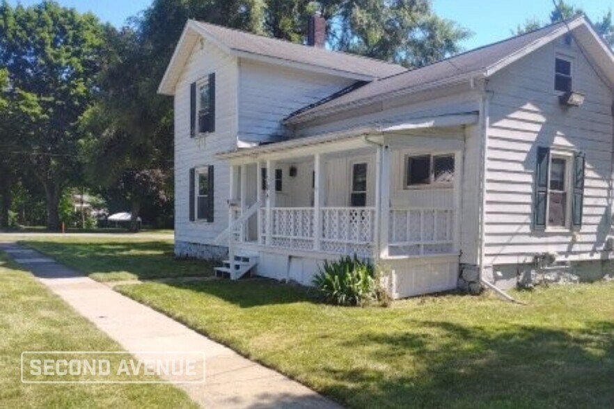 Primary Photo - 1306 Water St