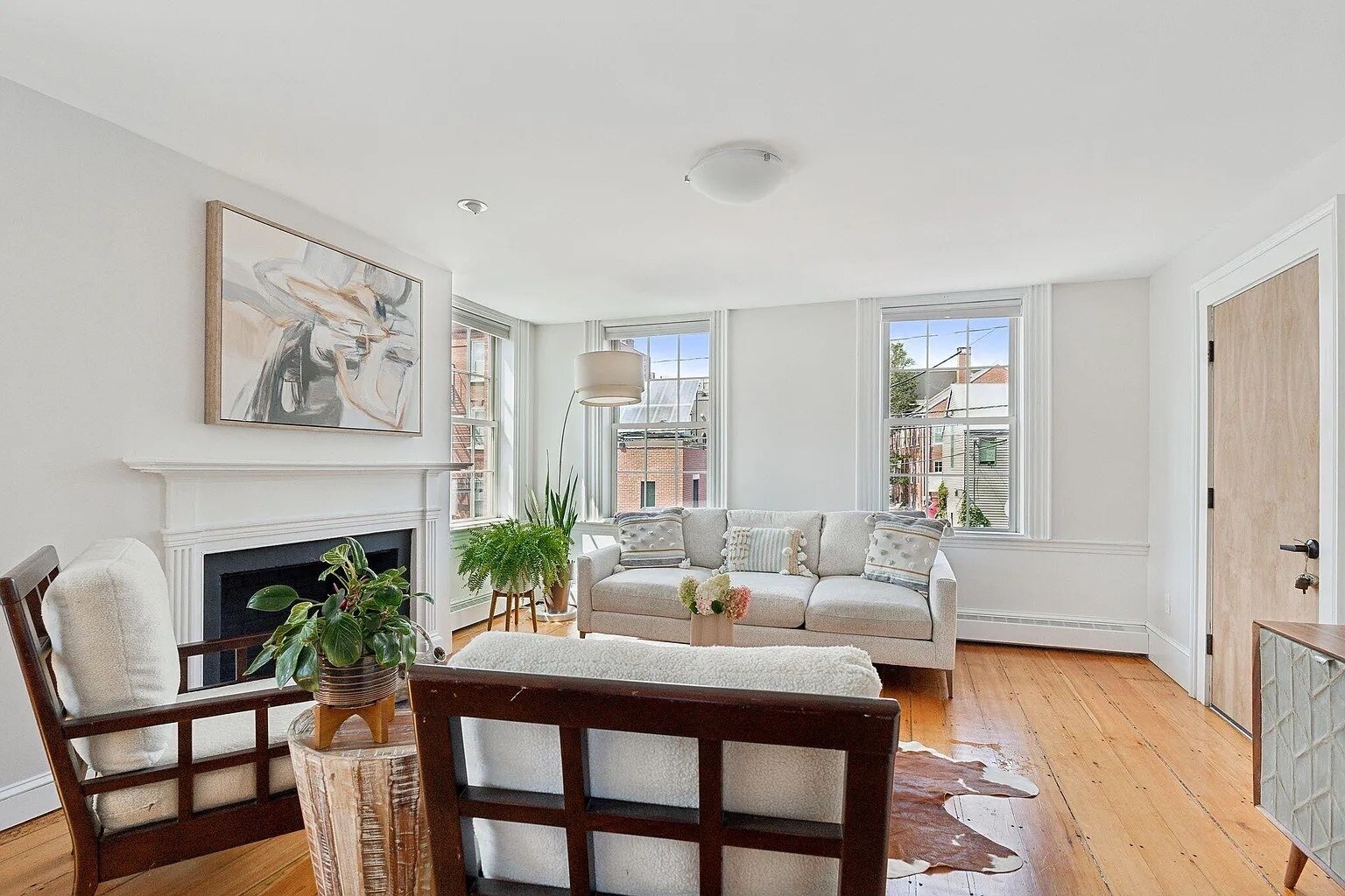 Building Photo - 32 Pleasant St