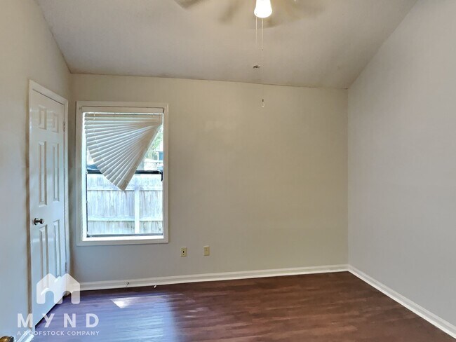 Building Photo - 169 Mysen Cir