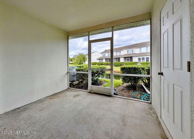 Building Photo - 12311 Kensington Lakes Dr