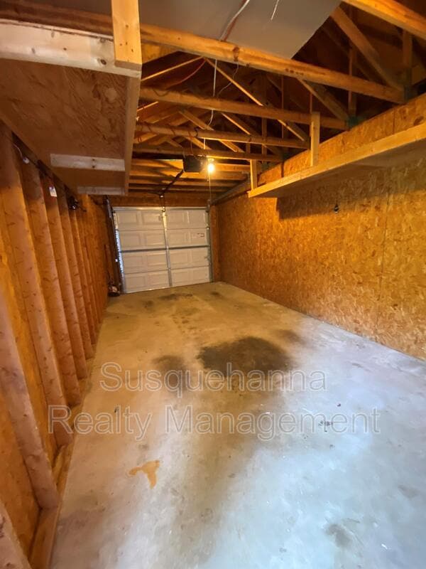 Building Photo - 68 Shady Ln