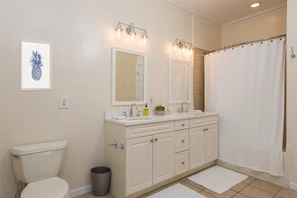 Building Photo - 1201 Adams St