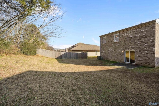 Building Photo - 313 Mertle Dr