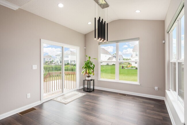 Building Photo - 3387 Logsdon Lp