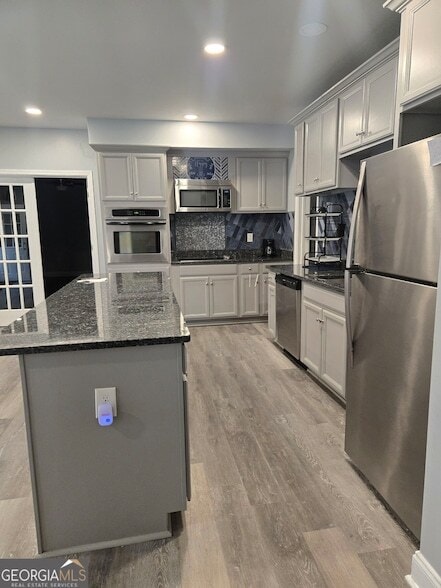 Building Photo - 30 Grassy Springs Ct