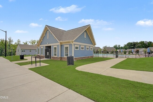 Building Photo - 1621 Crimson Leaf Ln