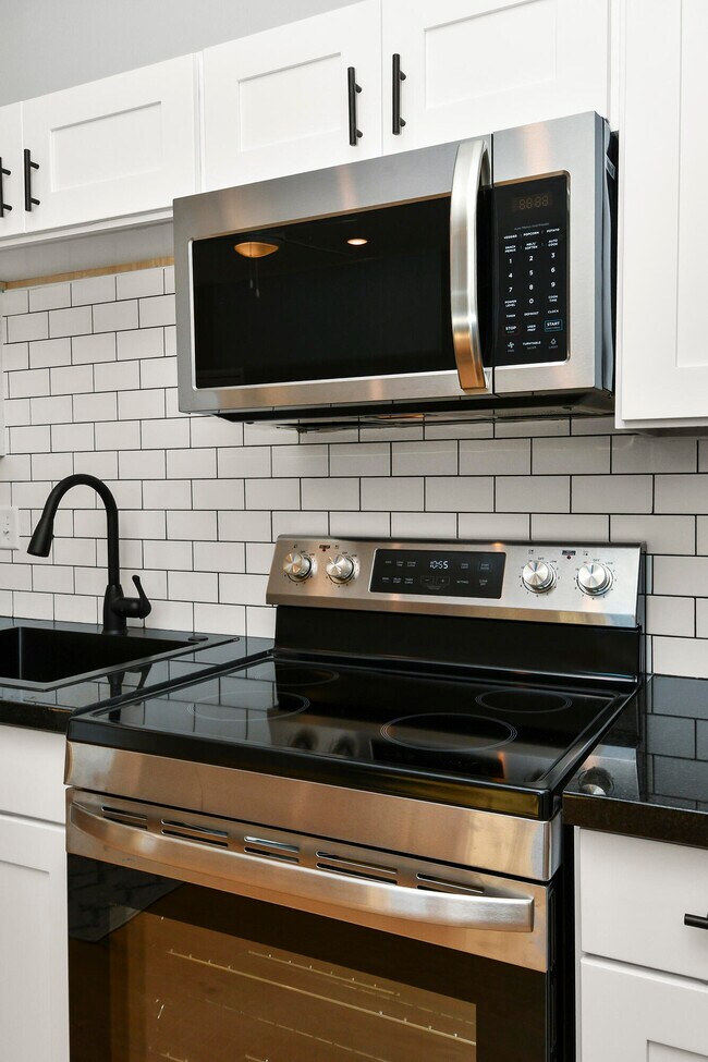 Building Photo - 505 W Grand St