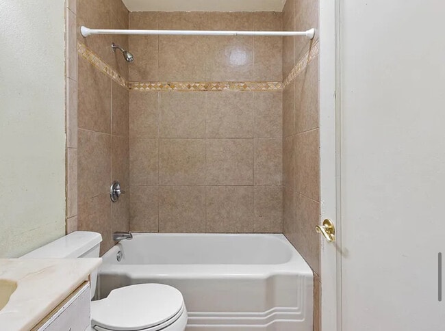 Building Photo - APPLY NOW