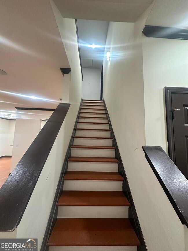 Building Photo - 186 Bellewood Oak Dr