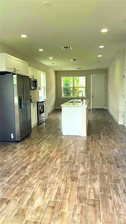 Building Photo - 4445 Summer Flowers Pl