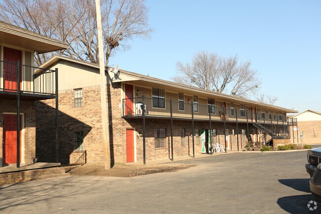 Building Photo - Ashbrook Apartments