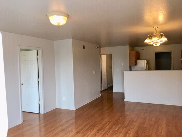 Building Photo - 811 Mallow St