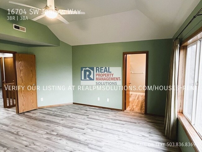 Building Photo - 16704 SW Jordan Way