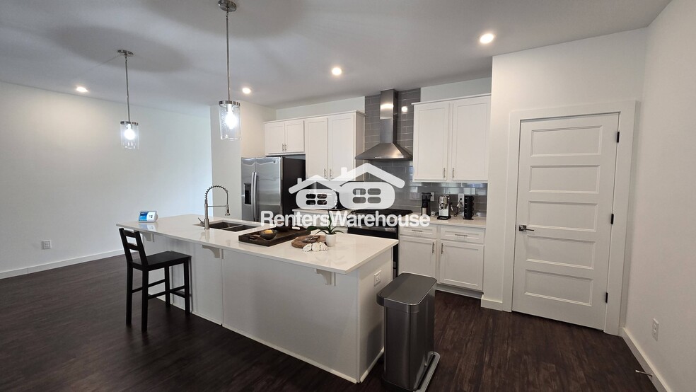 Building Photo - 1069 Glen Opal Dr