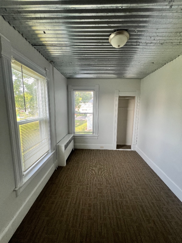 Building Photo - 213 S Hubbard St