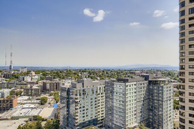 Building Photo - Luma Condominiums ~ First Hill/Capitol Hill