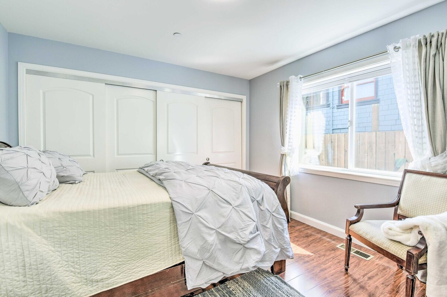 Building Photo - 532 52nd St