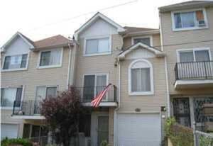 Building Photo - 20 Tappen Ct