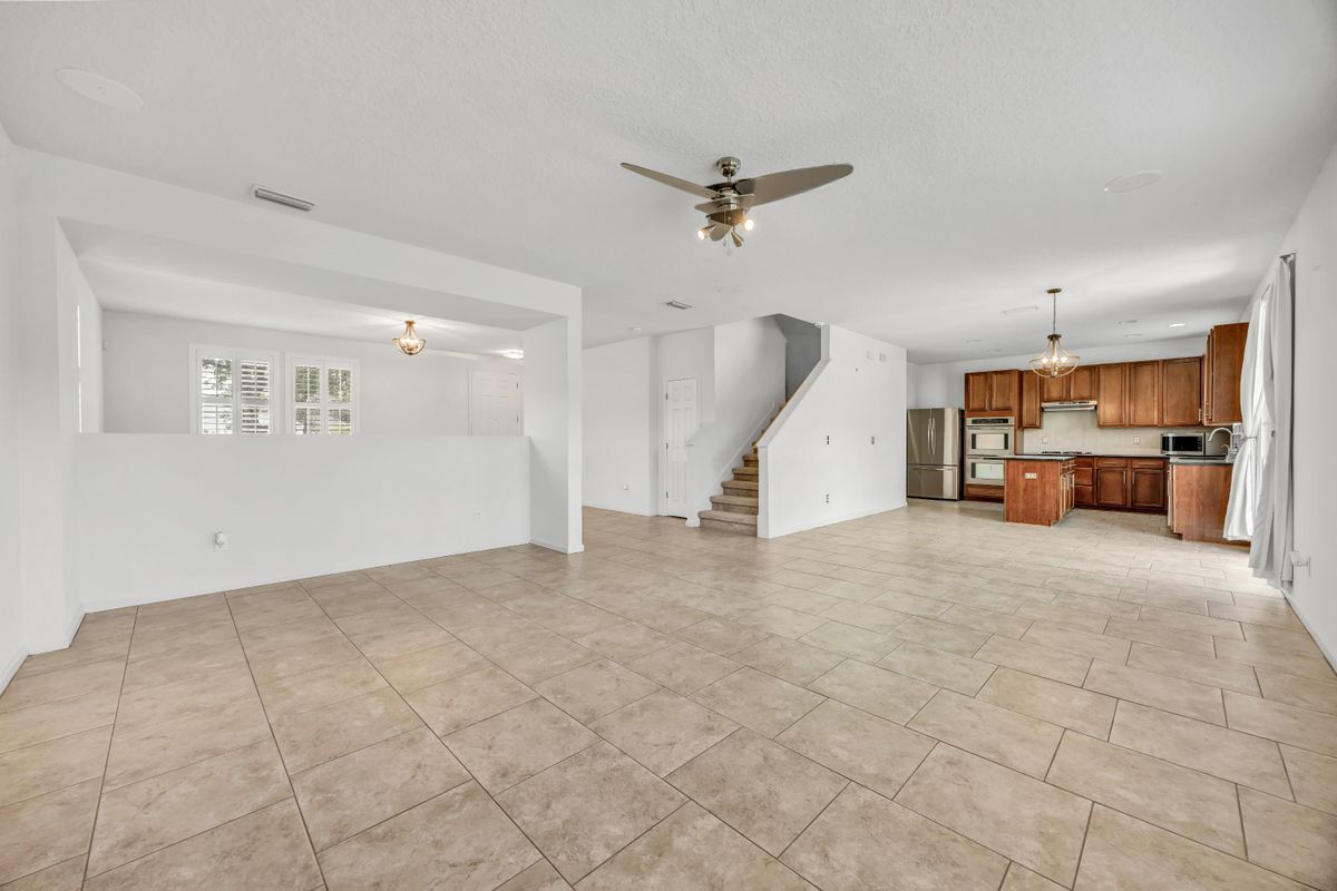 Building Photo - 1457 Heather Ct