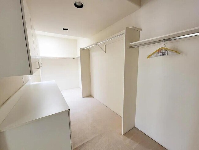 Building Photo - 72836 Mesa View Dr