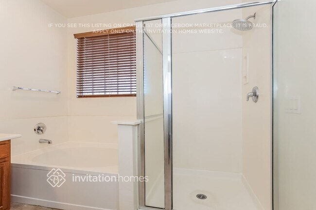 Building Photo - 17682 W Cavedale Dr