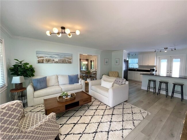 Building Photo - 905 13th St N