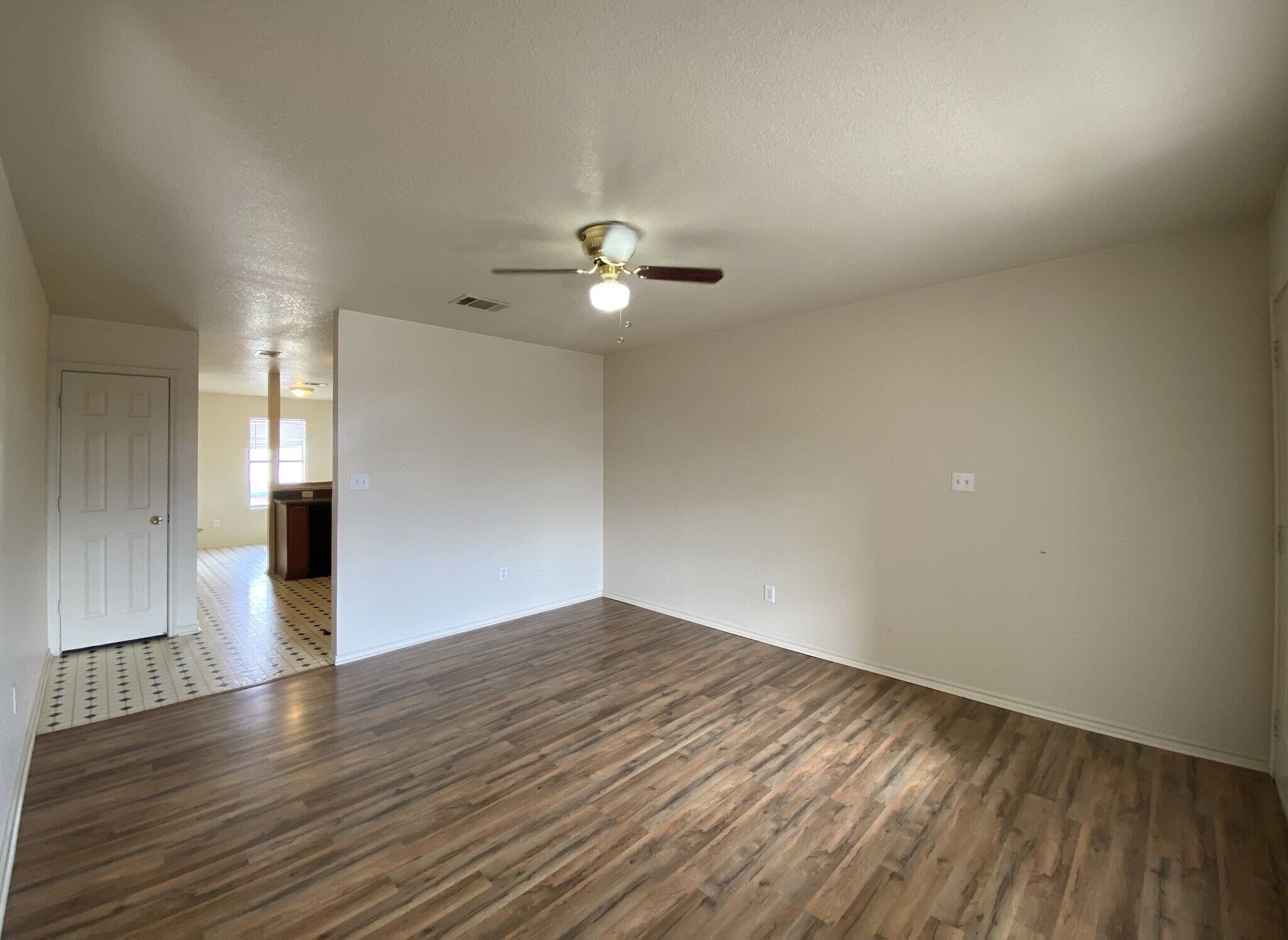 Building Photo - 2801 Cantabrian Dr