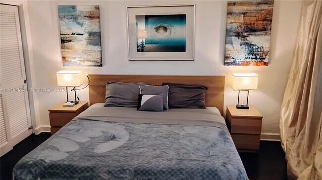 Building Photo - 1500 Bay Rd