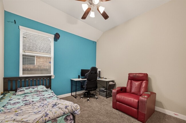Building Photo - 2209 Hidden Meadow Ln