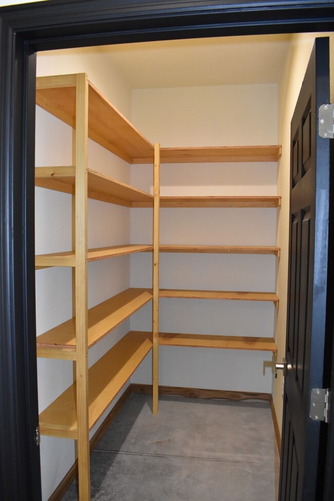 Building Photo - 780 8th Ave NE