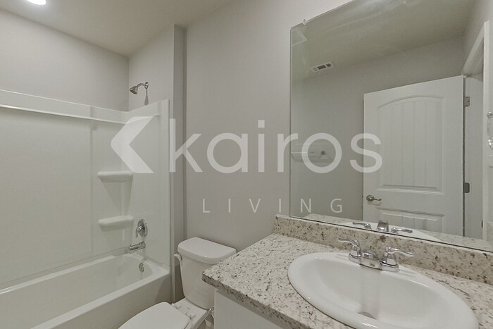 Building Photo - 203 SANTIAGO COURT