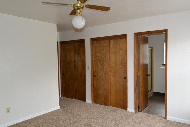Building Photo - 1509 S Noyes St