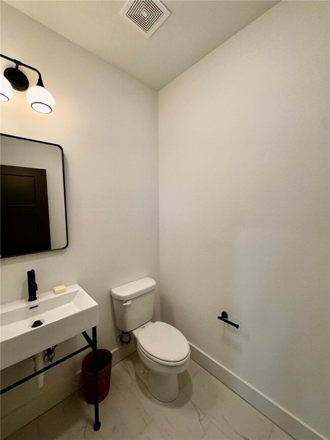 Building Photo - 8881 Williams Rd