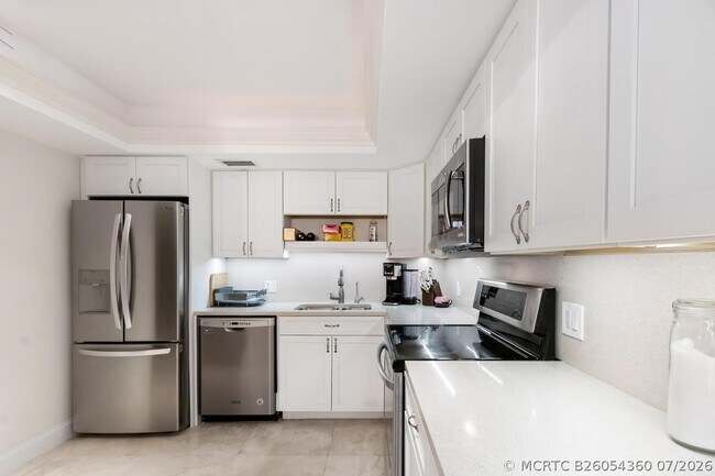 Building Photo - 3610 S Ocean Blvd