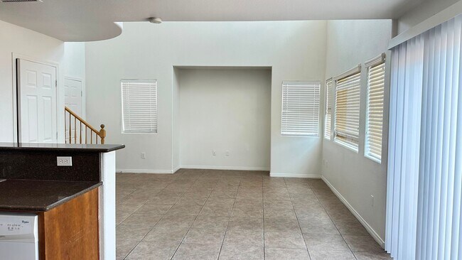 Building Photo - 5665 Rose Tiara Dr