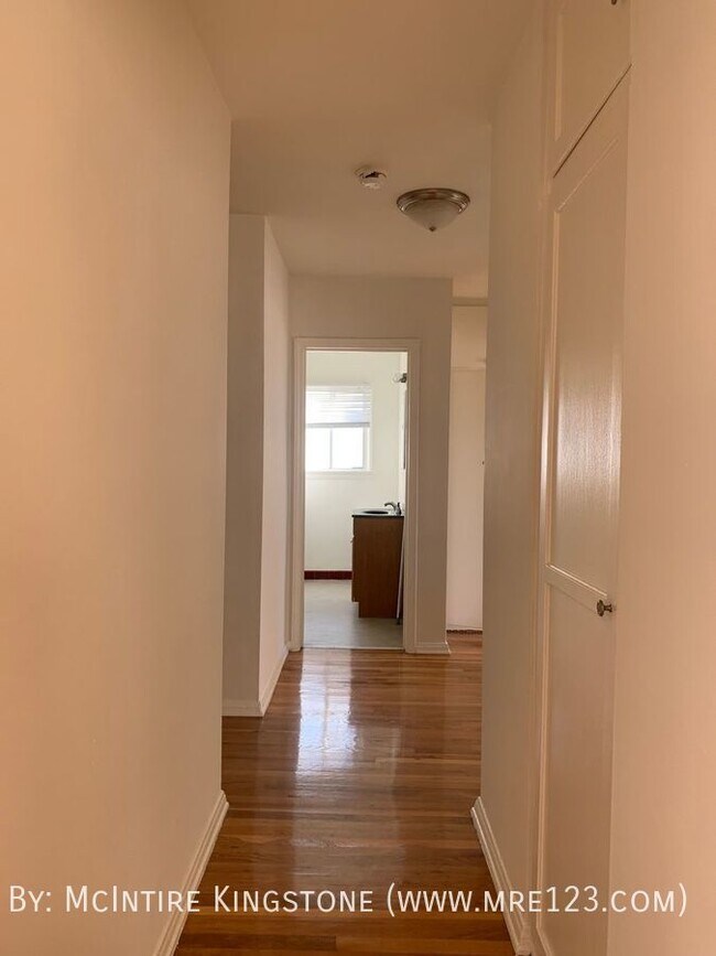 Building Photo - Beautiful 3BD/1BA in Los Angeles!