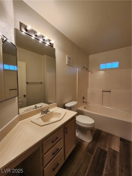 Building Photo - 7400 W Flamingo Rd