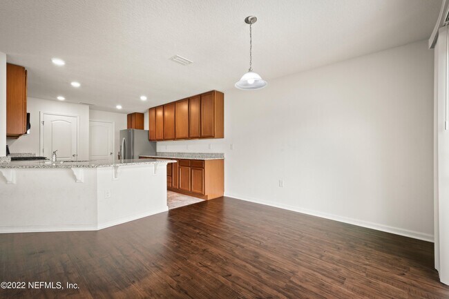 Building Photo - 120 Yellowfin Dr