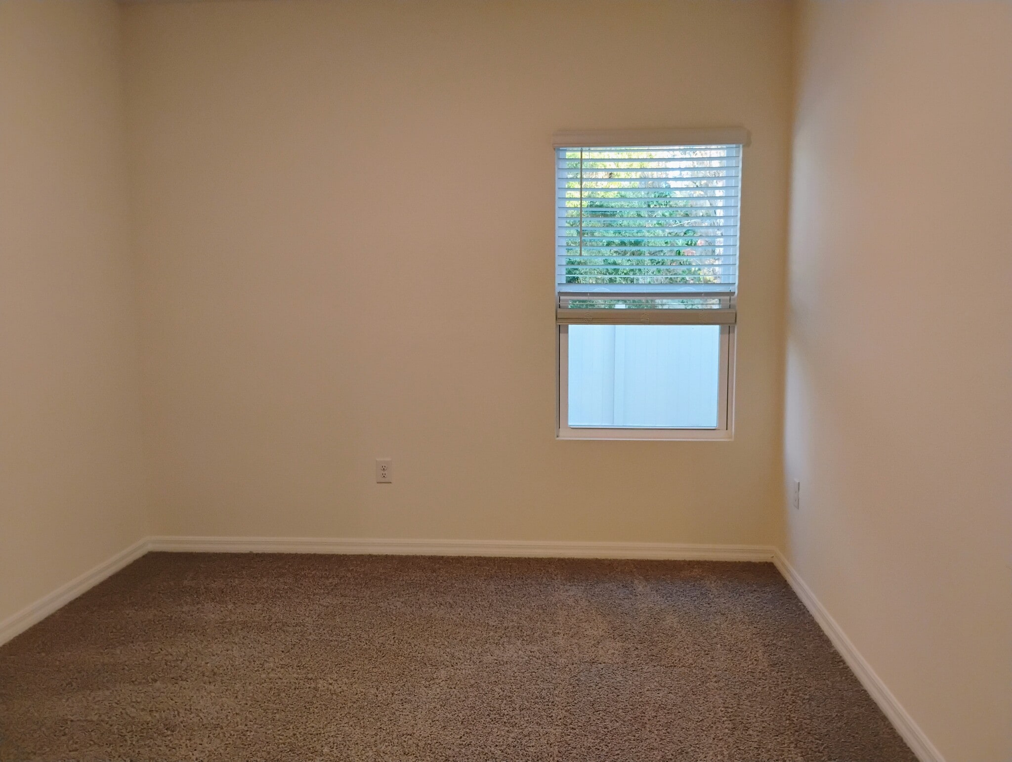 Building Photo - 5191 SW 52nd Dr