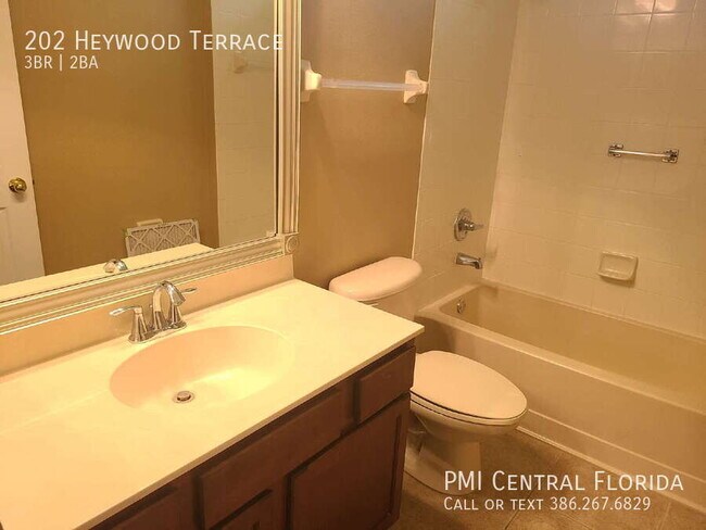 Building Photo - 202 Heywood Terrace