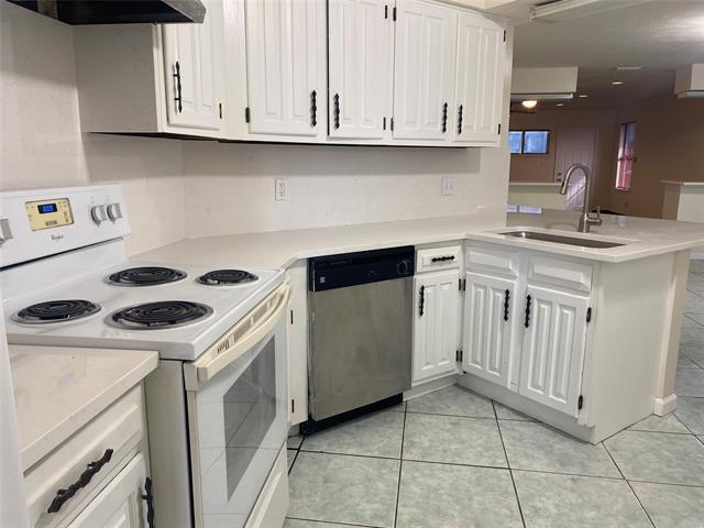 Building Photo - 1703 Baltimore Dr