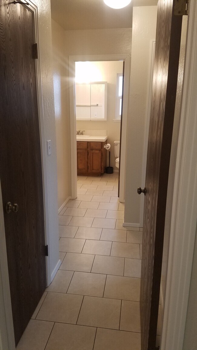 Hallway - 1570 Gabilan Dr
