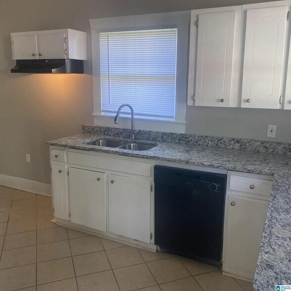 Building Photo - 2616 29th Street Ensley