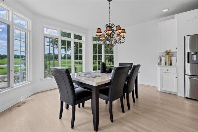 Building Photo - 4206 Royal Fox Dr