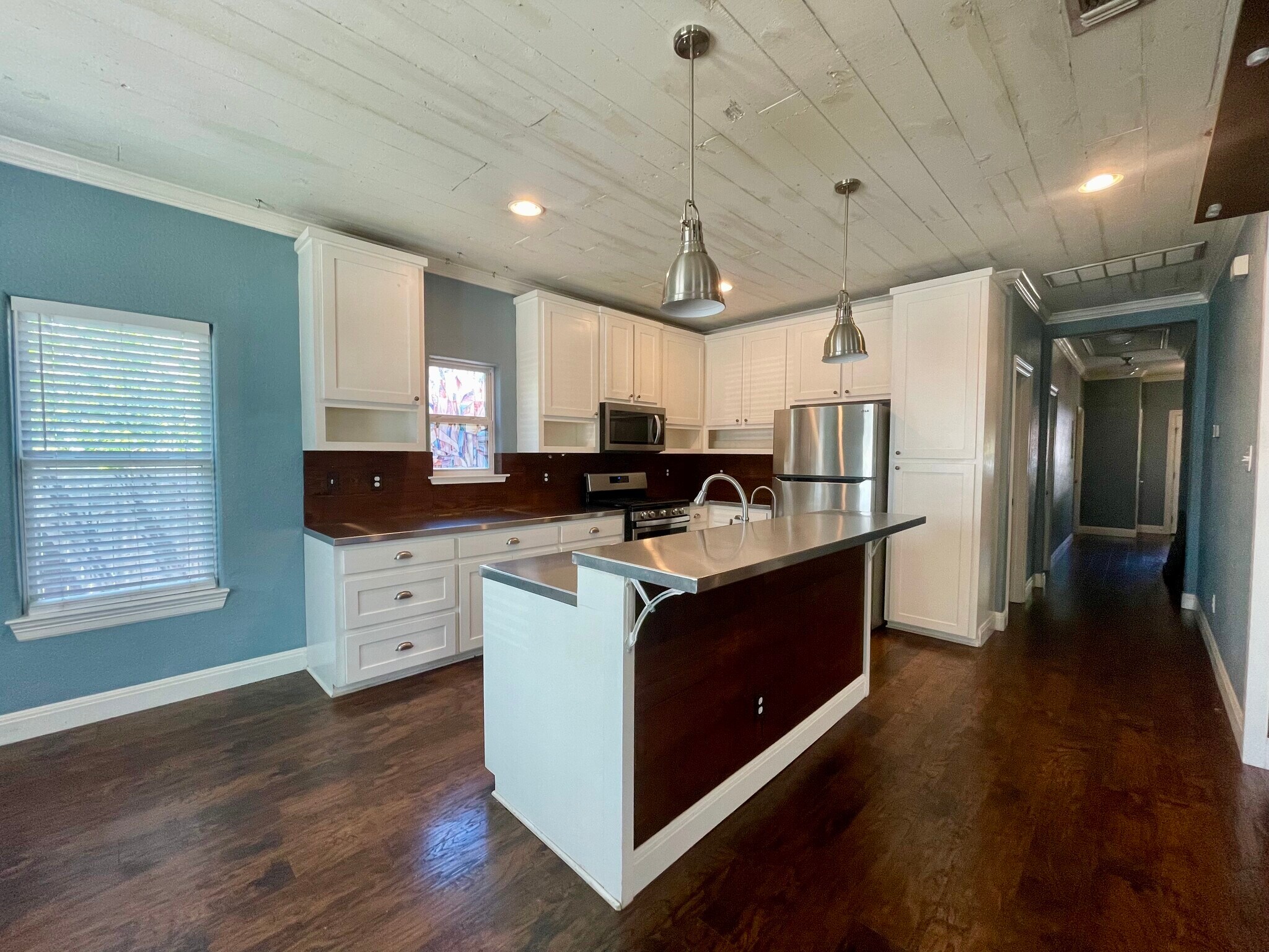 Dining and kitchen - 417 S Washington Ave