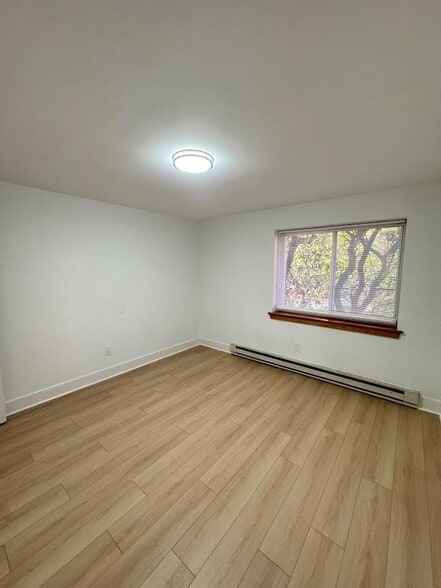 Building Photo - 22 Hamilton Rd