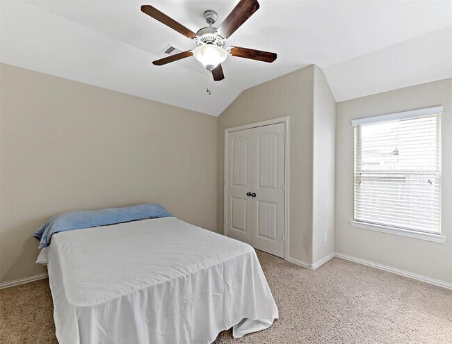 Building Photo - 6915 Astrapia Bay Xing