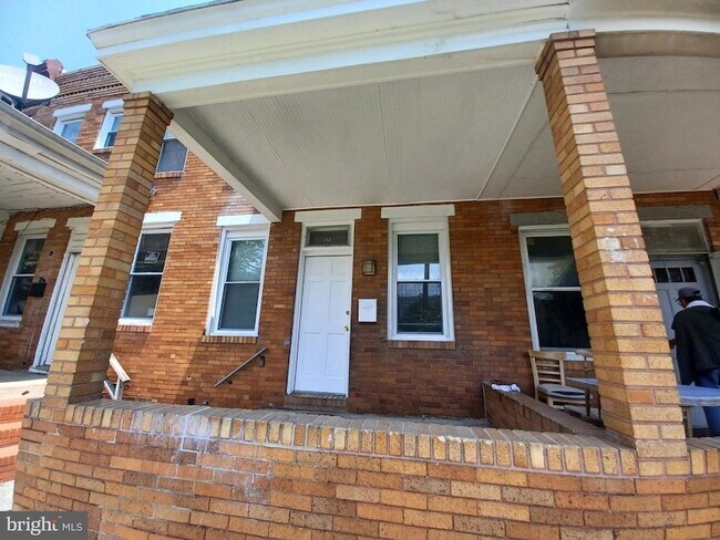 Building Photo - 513 N Highland Ave