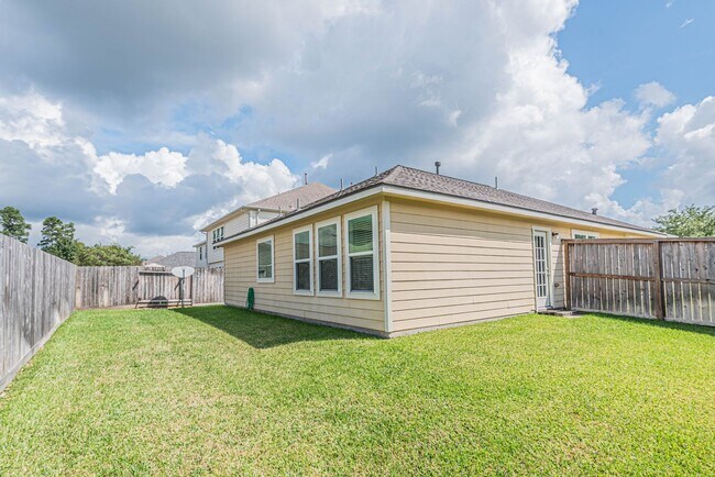 Building Photo - 16836 Northern Flicker Trail